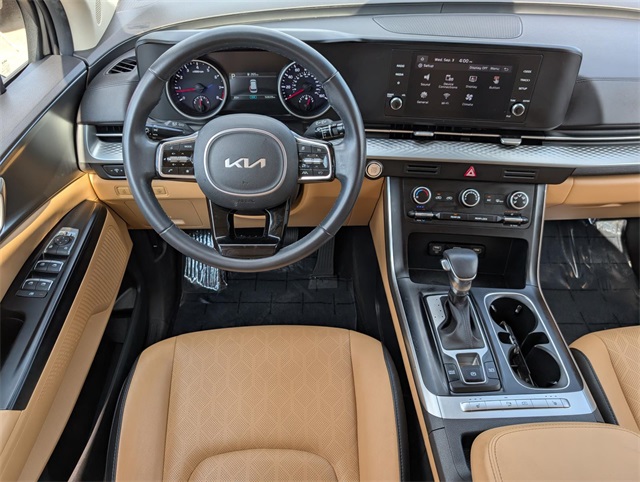 2024 Kia Carnival LX photo 25