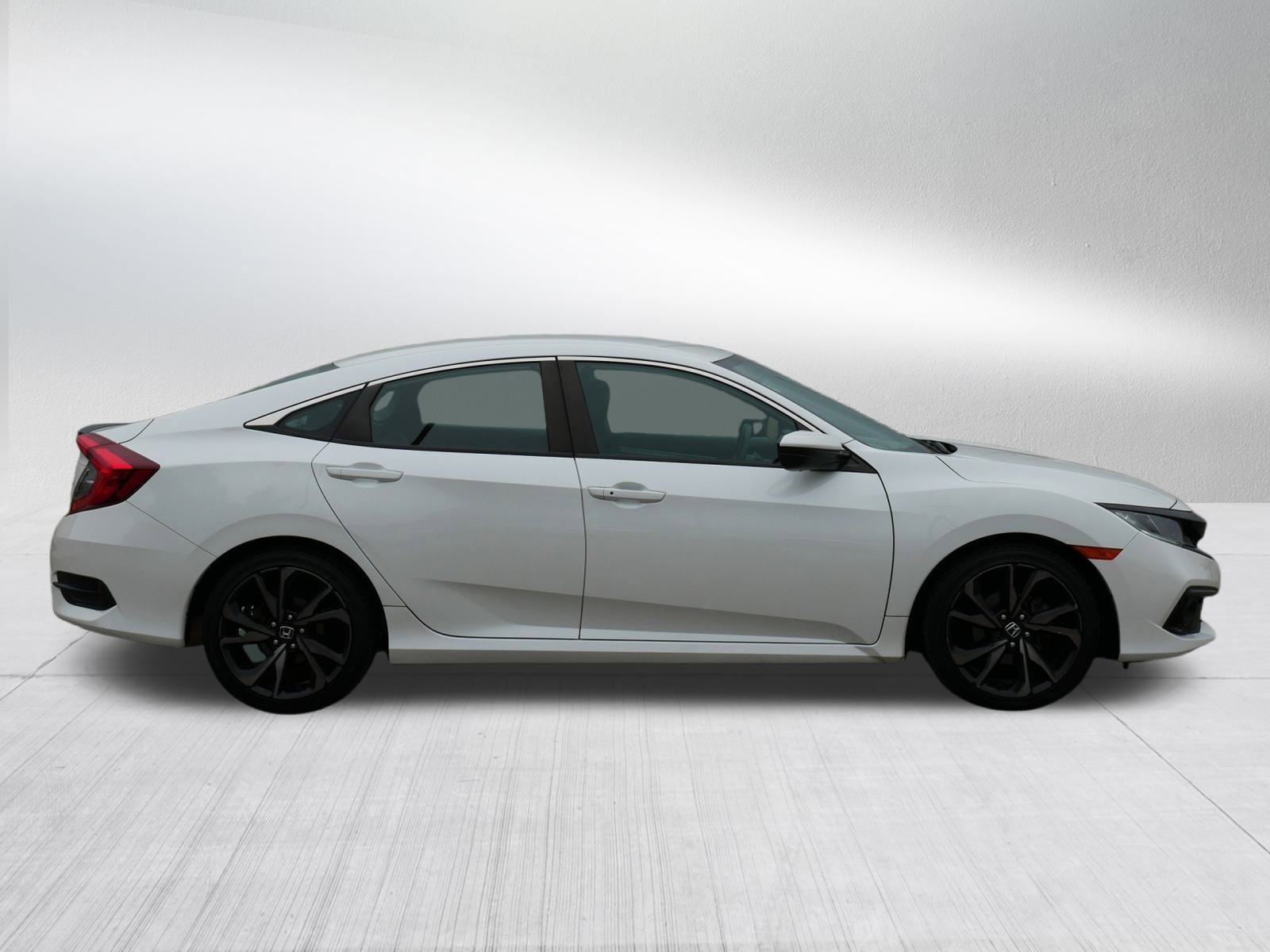 2019 Honda Civic Sport photo 8