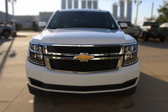 2019 Chevrolet Tahoe LT photo 2
