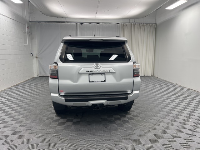 2022 Toyota 4Runner SR5 Premium photo 6
