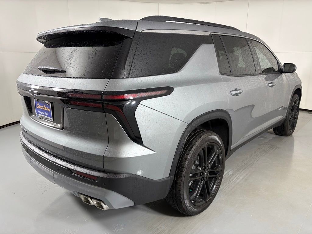 2026 Chevrolet Traverse photo 3