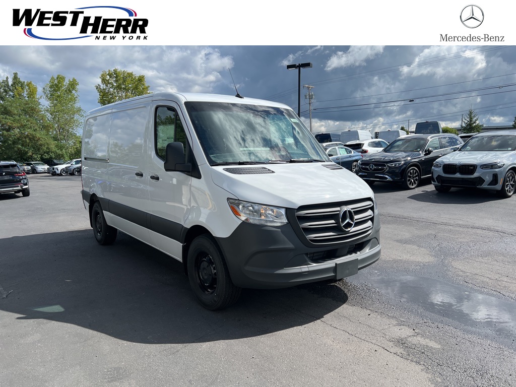 2025 Mercedes-Benz Sprinter Cargo Van Base's photo