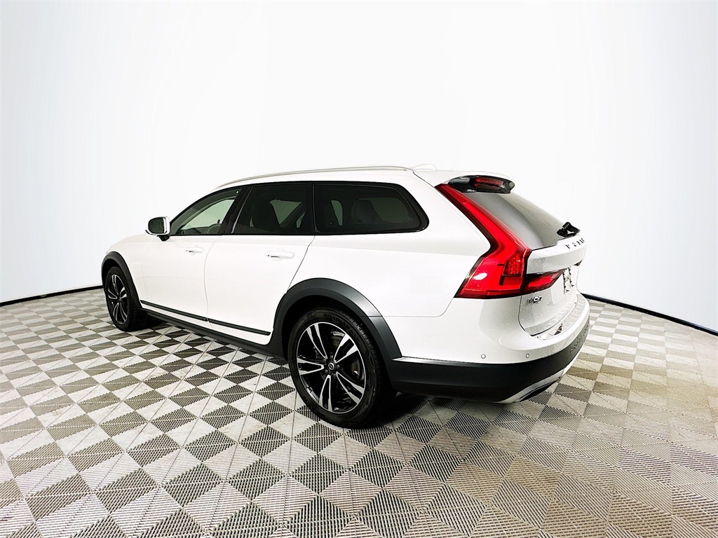 2019 Volvo V90 Cross Country T5 AWD photo 5