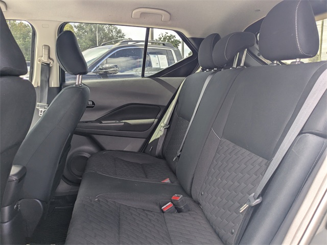 2021 Nissan Kicks S photo 10