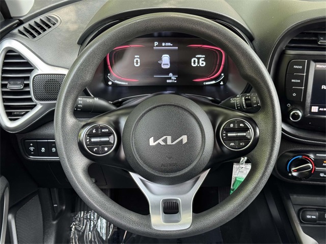 2023 Kia Soul LX photo 16