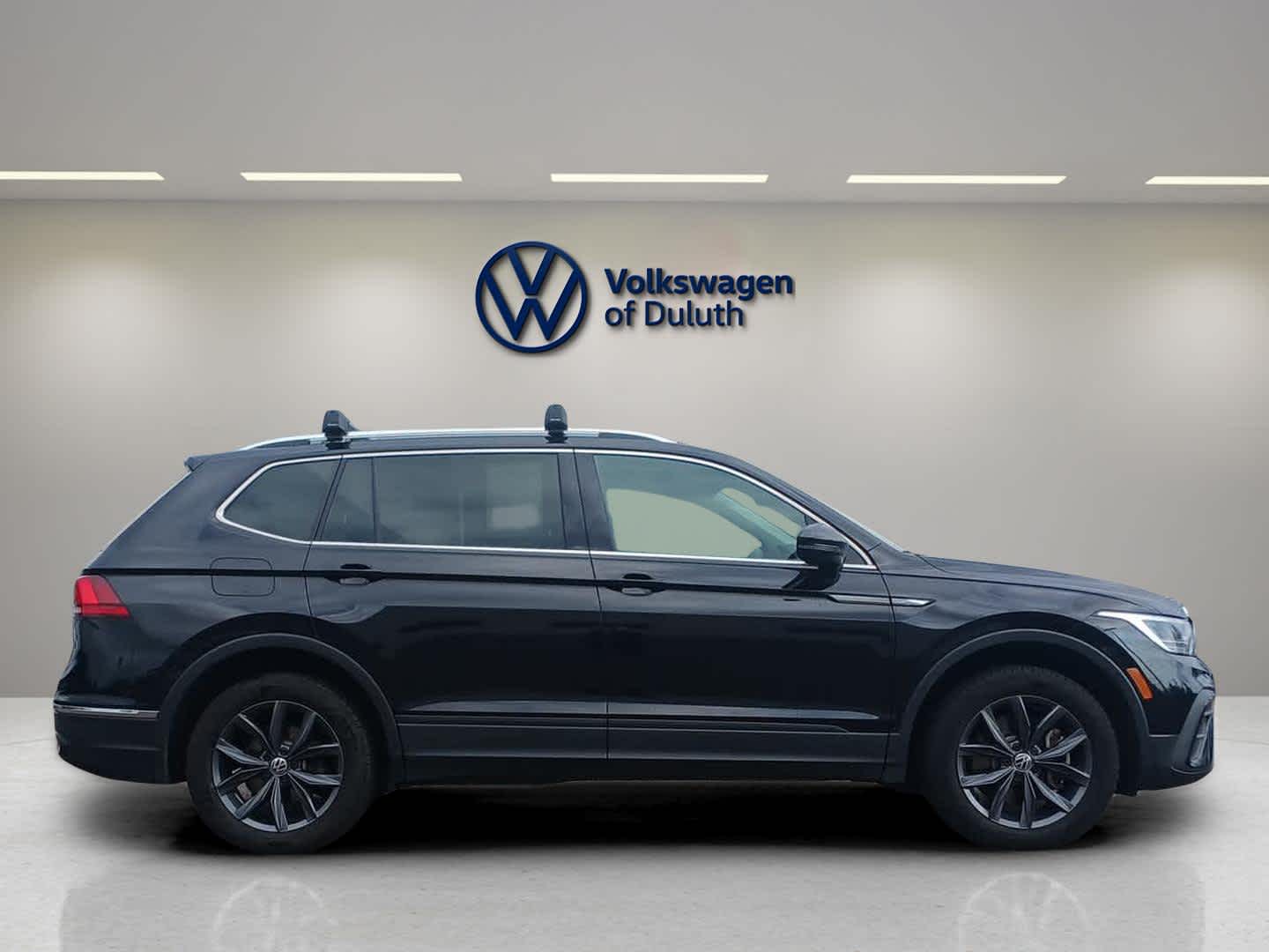 2023 Volkswagen Tiguan SE photo 6