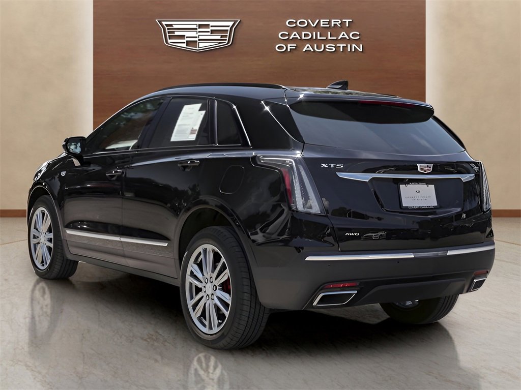 2025 Cadillac XT5 Sport photo 3
