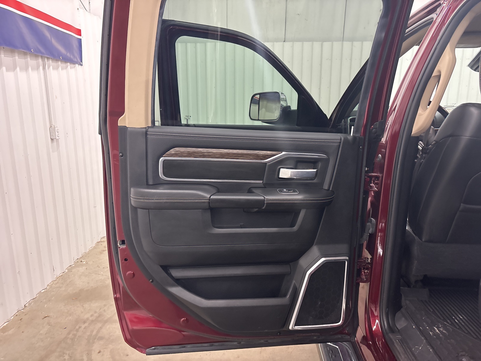 2021 Ram 2500 Laramie photo 30