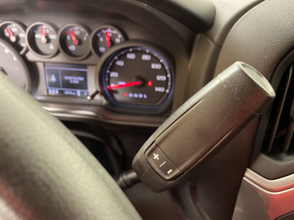 2025 Chevrolet Silverado 1500 Custom photo 22