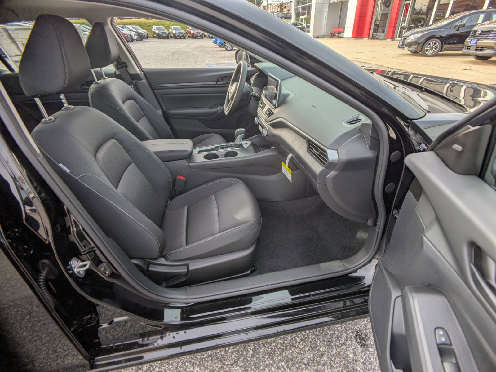 2025 Nissan Altima 2.5 S photo 3