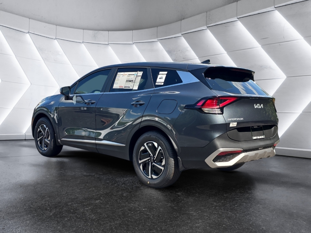 2025 Kia Sportage Hybrid LX photo 3