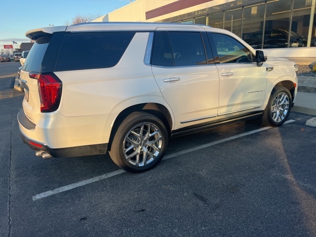 2022 GMC YUKON - Image 2