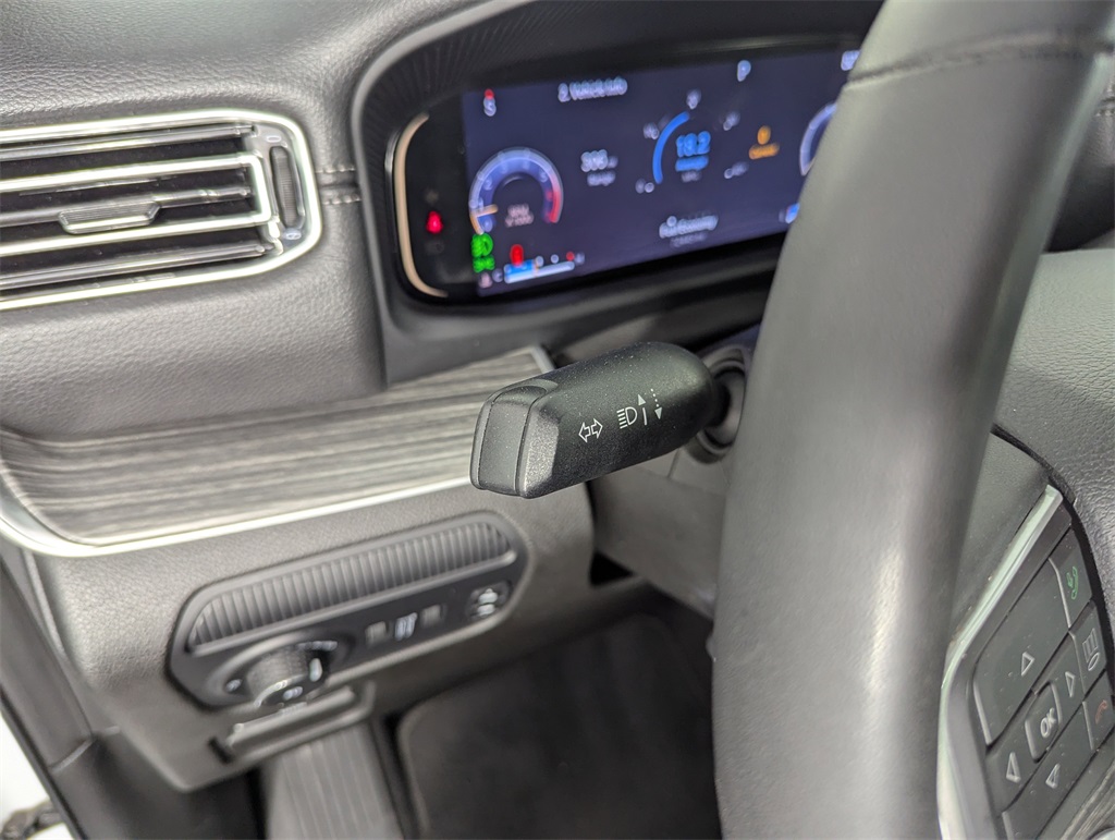 2023 Jeep Wagoneer L Series III photo 19