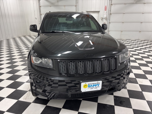 Used 2014 Jeep Grand Cherokee Altitude with VIN 1C4RJFAG1EC569304 for sale in Rochester, Minnesota