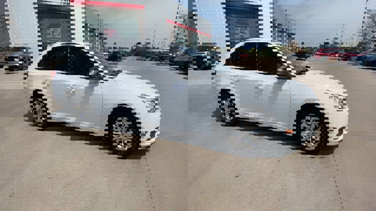 Used 2014 Chevrolet Cruze LS with VIN 1G1PA5SHXE7443484 for sale in Kansas City