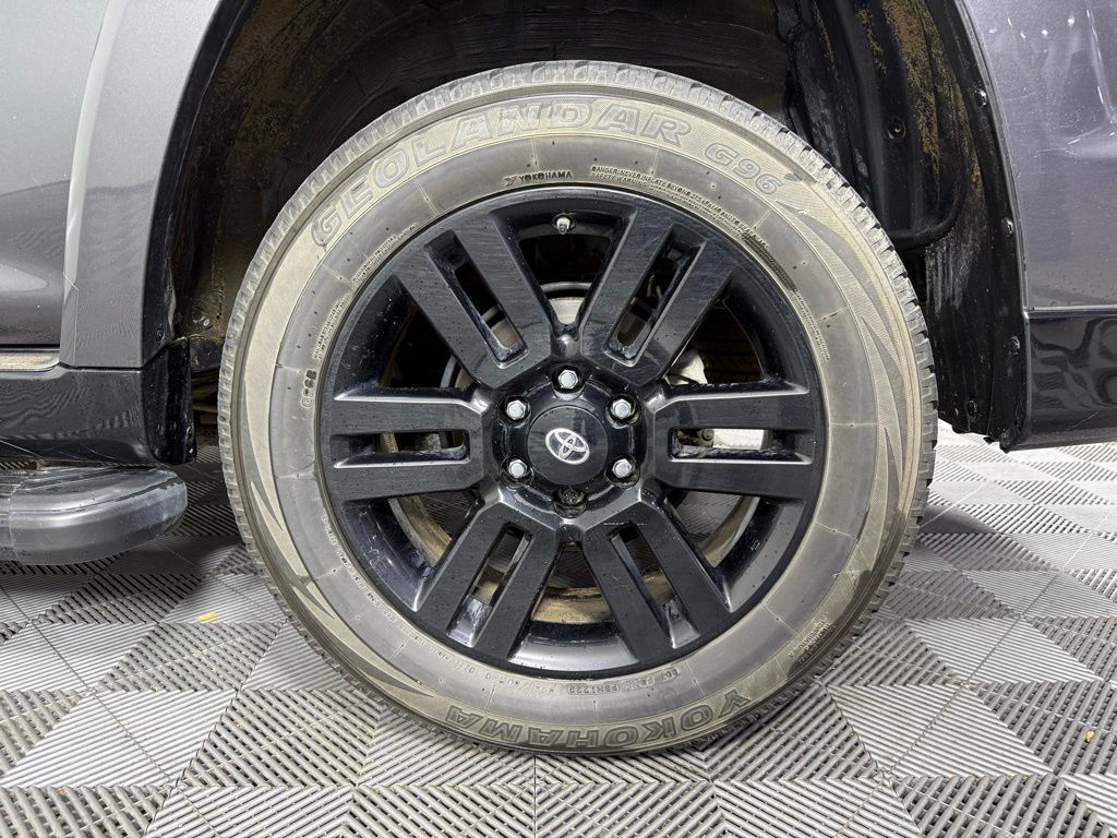 2021 Toyota 4Runner Nightshade Edition photo 5