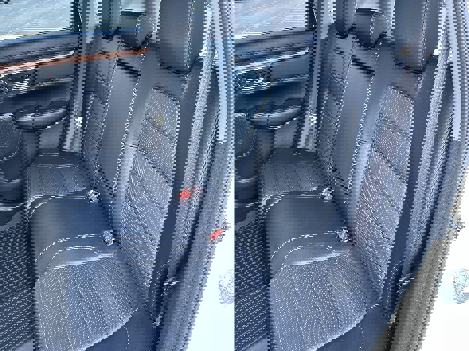 2018 Honda CR-V Touring photo 23