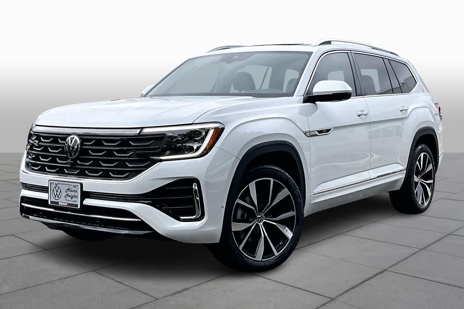 2026 Volkswagen Atlas SEL Premium R-Line's photo
