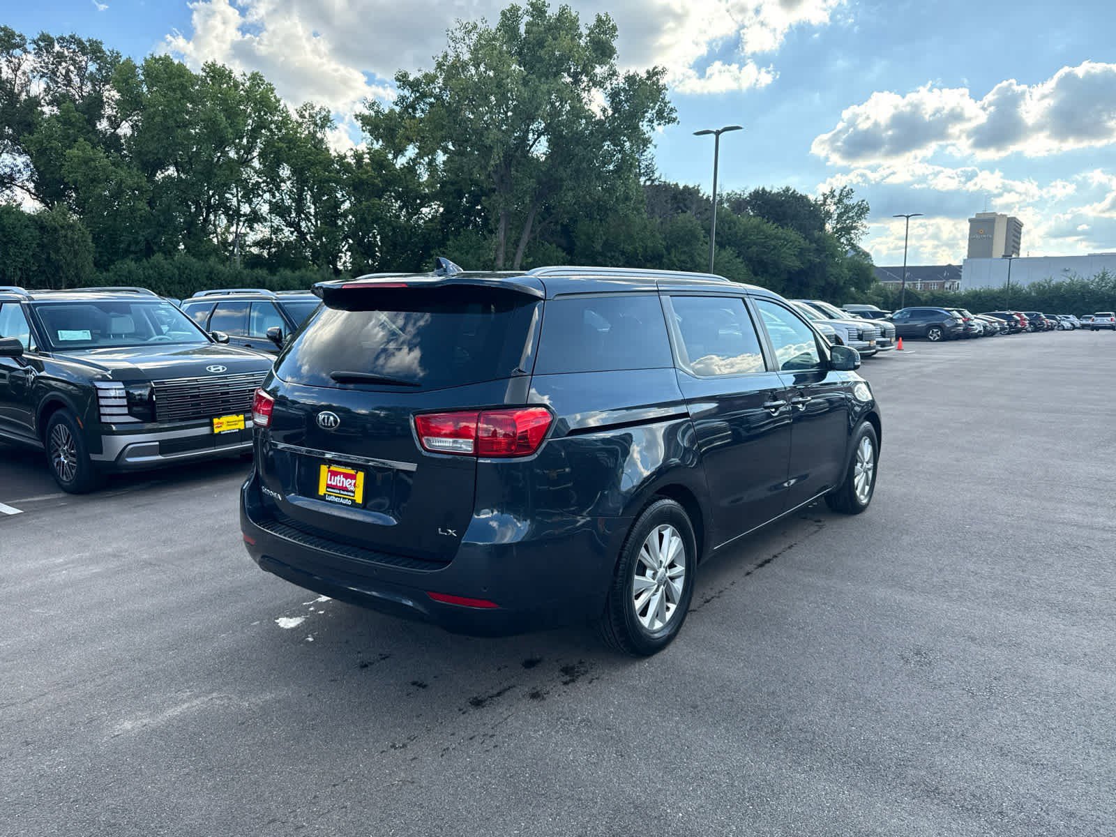Used 2017 Kia Sedona LX with VIN KNDMB5C10H6246746 for sale in Bloomington, Minnesota