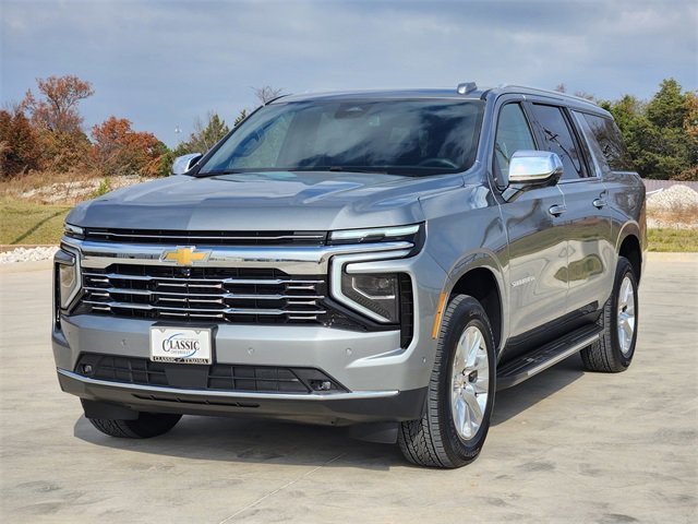 2026 Chevrolet Suburban Premier photo 2