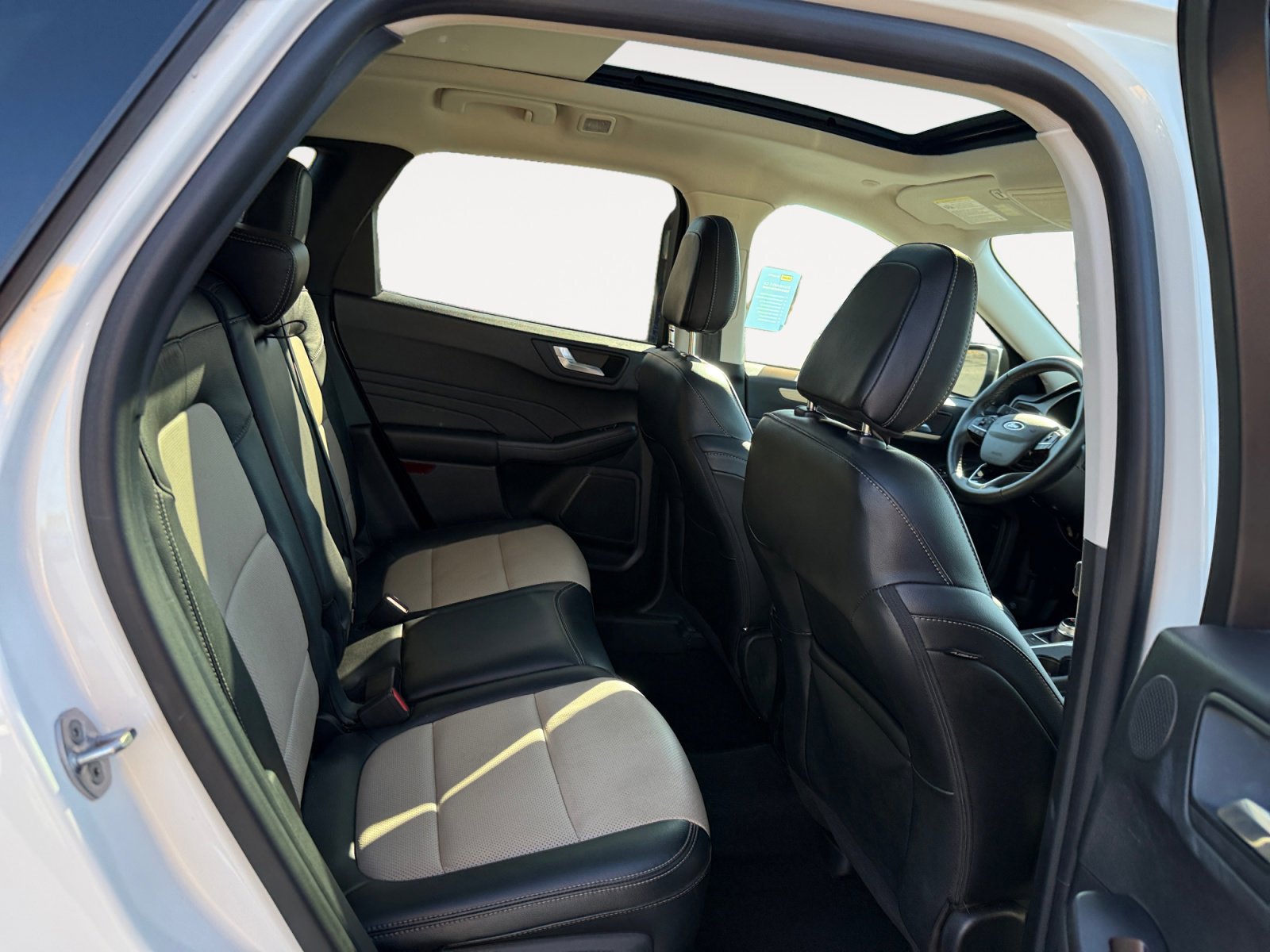 2021 Ford Escape Plug-In Hybrid Titanium photo 18