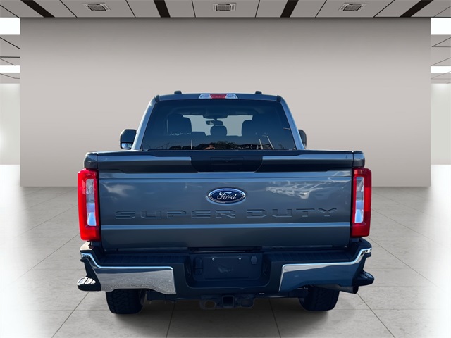 2024 Ford F-250 photo 3