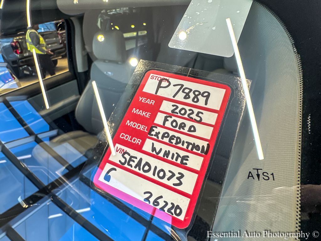 2025 FORD EXPEDITION - Image 32