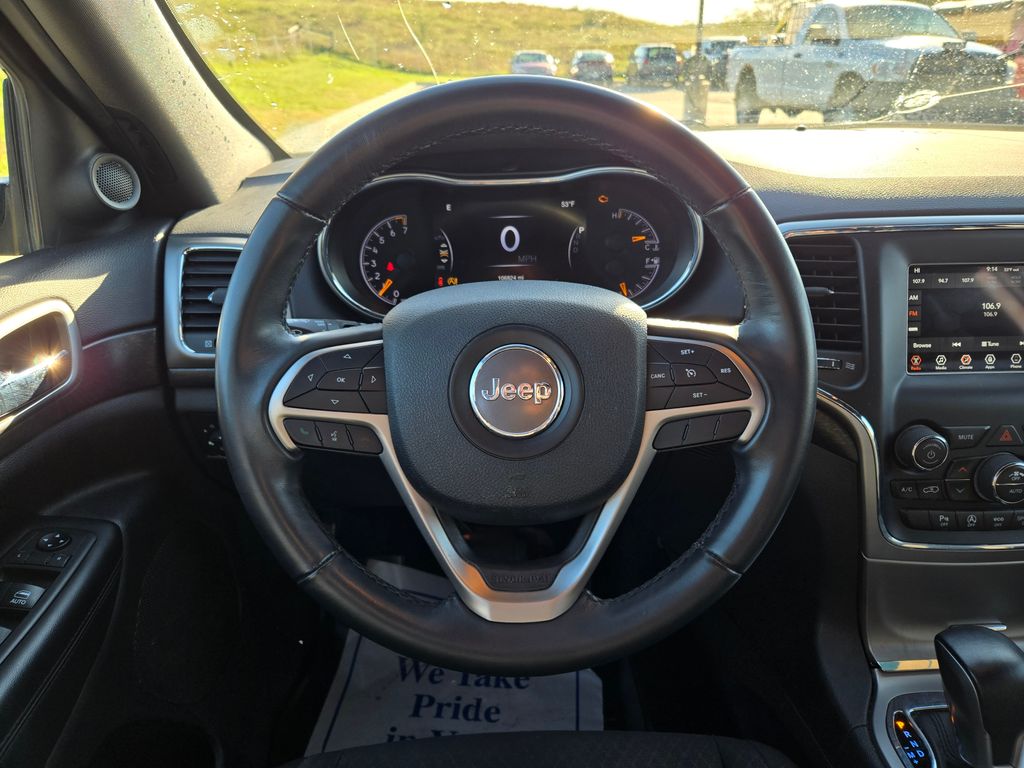 2018 Jeep Grand Cherokee Laredo photo 16