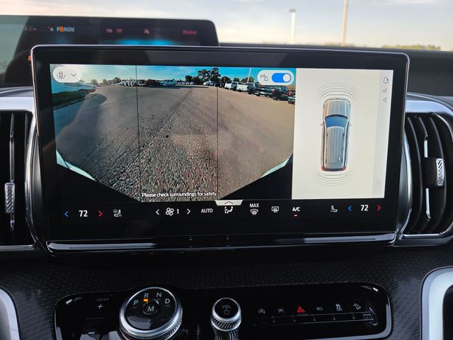 2025 Ford Expedition Platinum photo 16
