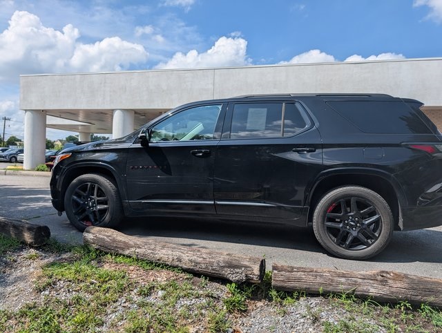 2018 Chevrolet Traverse Premier photo 3