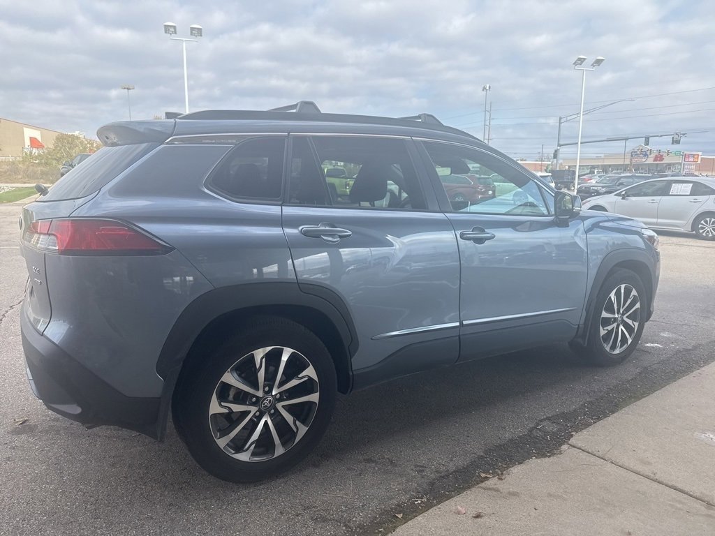 2023 Toyota Corolla Cross XLE photo 4