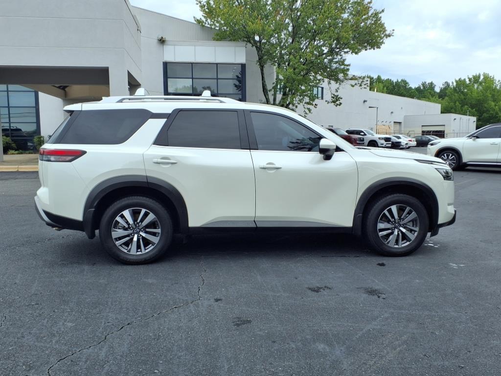 2023 Nissan Pathfinder SL photo 21