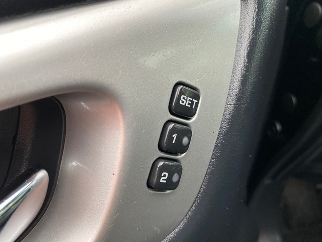 2019 Nissan Pathfinder SL photo 18