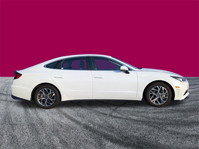 2023 Hyundai Sonata SEL photo 3