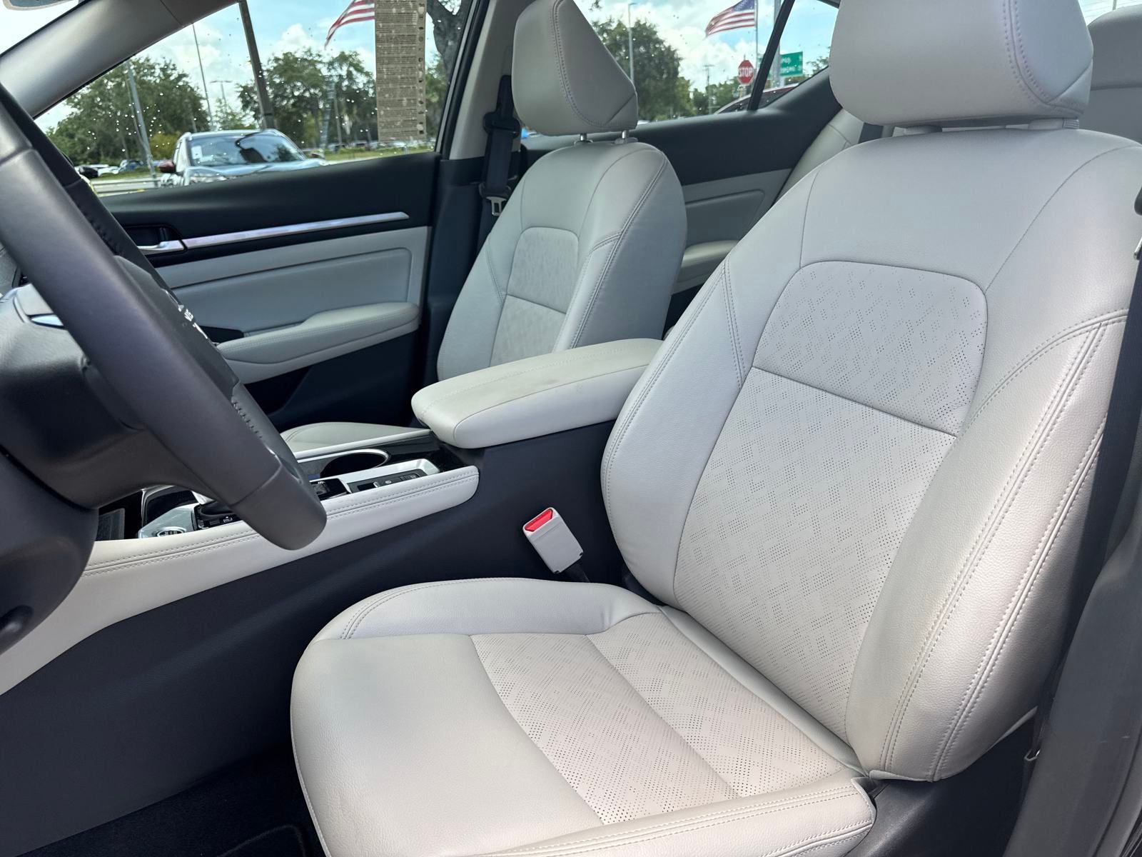 2024 Nissan Altima 2.5 SL photo 23