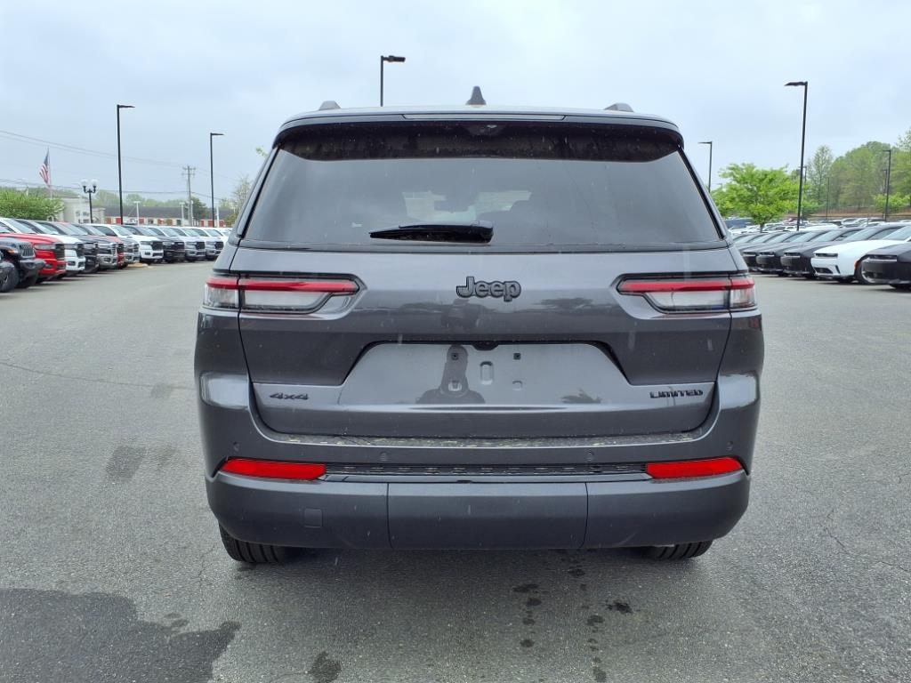 2025 Jeep Grand Cherokee Limited photo 16