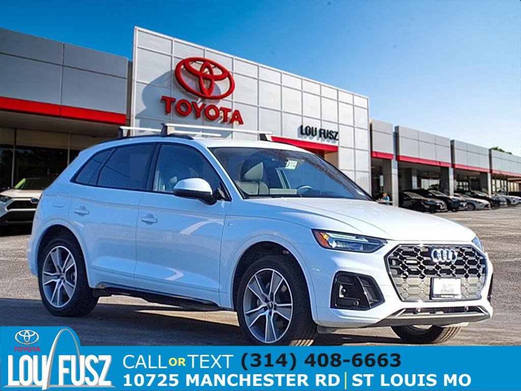 2025 Audi Q5 Premium's photo