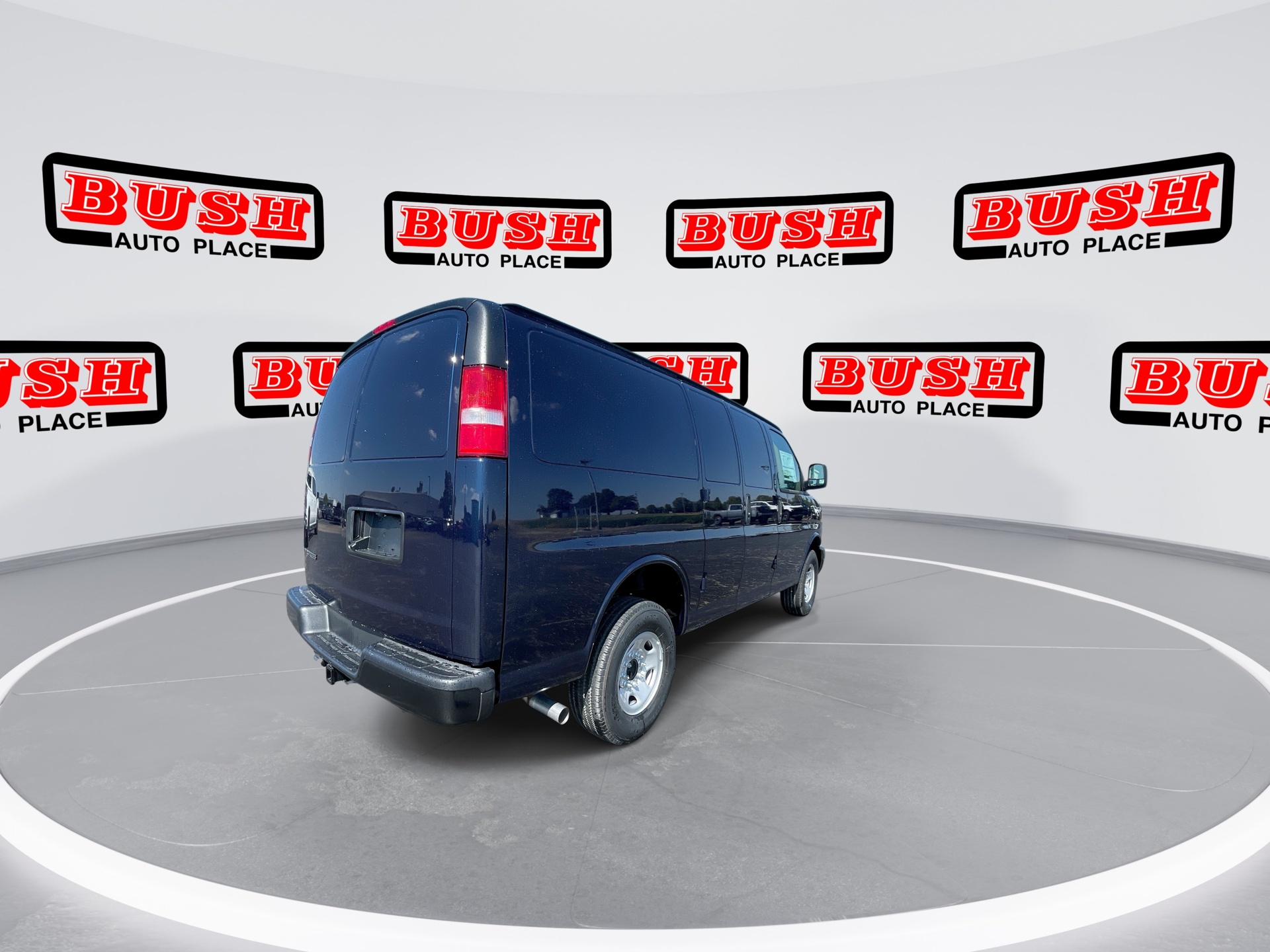 2025 Chevrolet Express Cargo 3500 photo 31