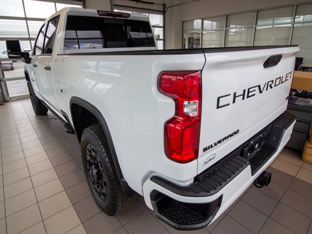 2024 Chevrolet Silverado 2500HD LTZ photo 4
