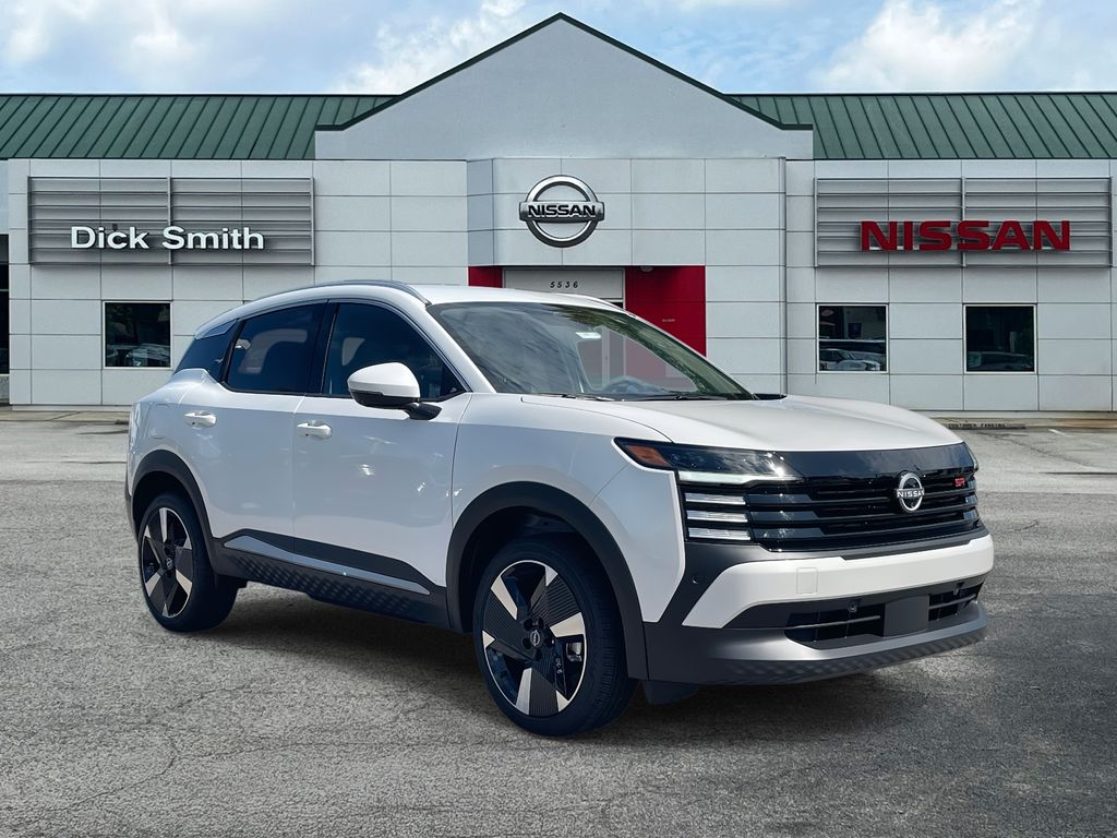 2025 Nissan Kicks SR's photo
