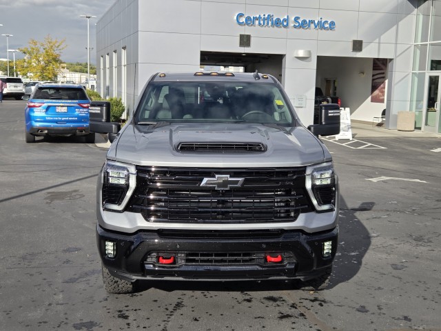 2026 Chevrolet Silverado 3500HD LT photo 2