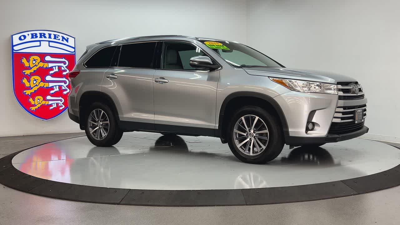 2019 Toyota Highlander XLE photo 3