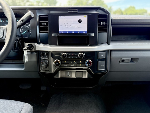 2025 Ford F-350 XL photo 21