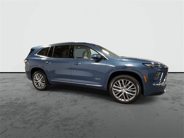 2026 Buick Enclave Avenir photo 6