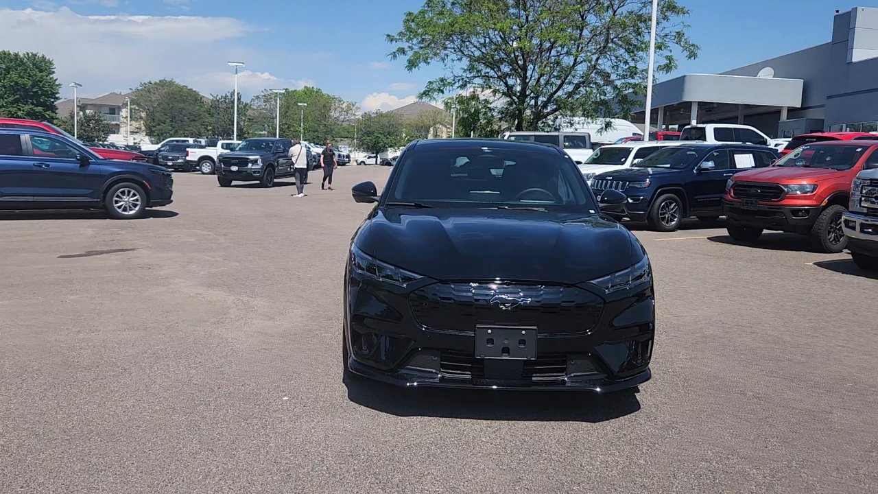 2025 Ford Mustang Mach-E GT photo 7