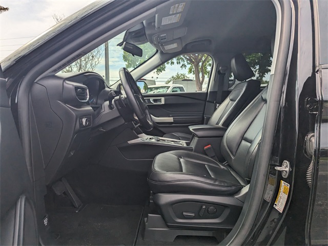 2020 Ford Explorer XLT photo 4