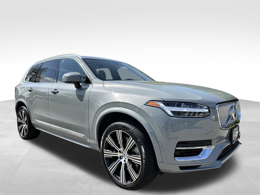 2024 Volvo XC90 Recharge T8 Plus photo 3