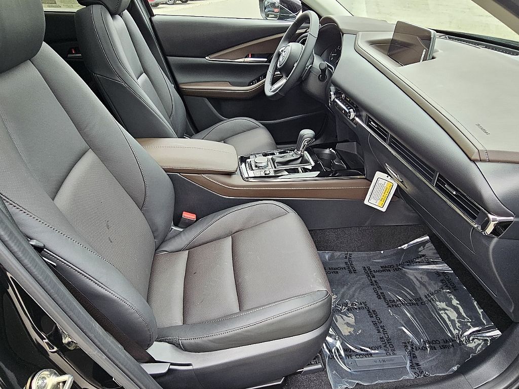 2025 Mazda CX-30 2.5 Turbo Premium photo 2