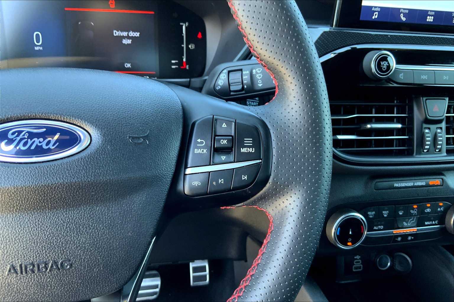 2024 Ford Escape ST-Line photo 21