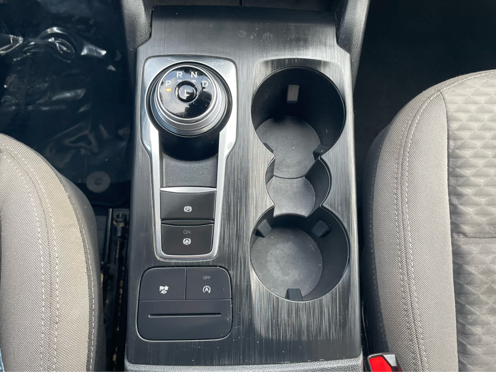 2020 Ford Escape SE photo 22